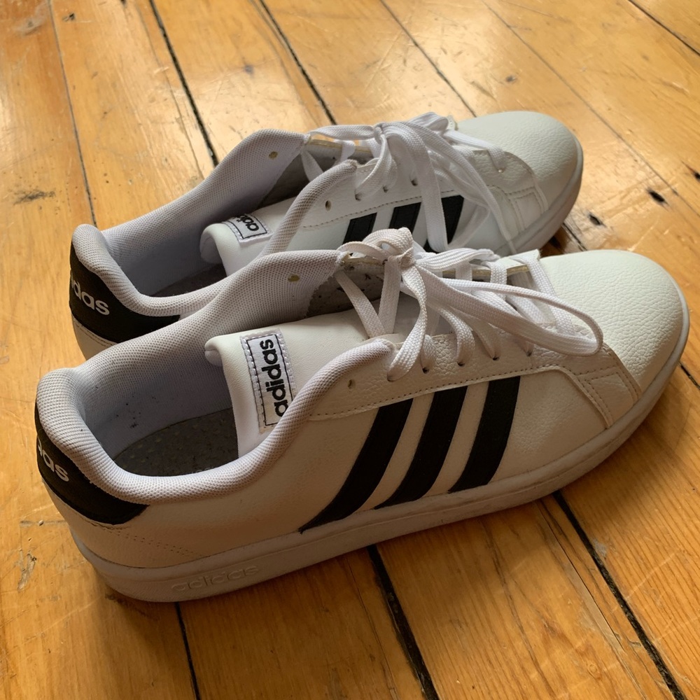 Adidas Grand Court Women’s Sneakers